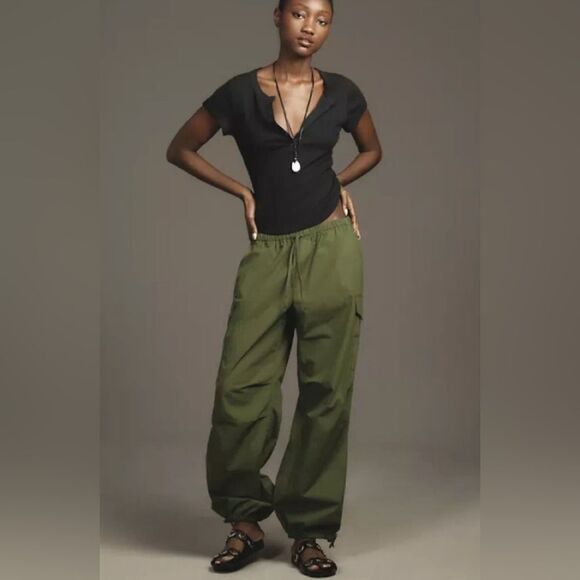 Anthropologie Pants - Anthro Pilcro Olive Green Women's Cargo Parachute Pants. Large